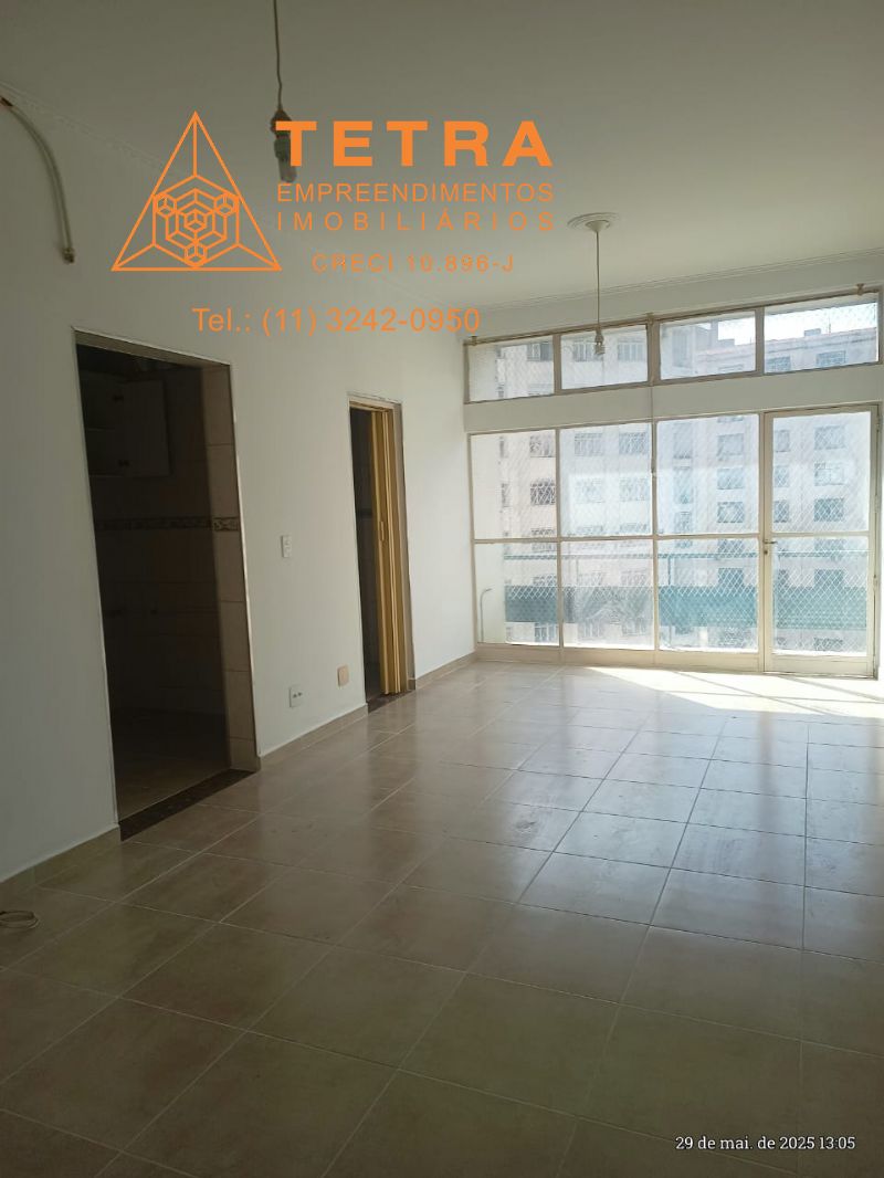 Centro SP - Excelente Living de 40m² com Banheiro e Cozinha - Impecável e Reformado;